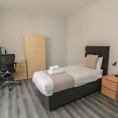 The Newborough 2 Апартаменты Скарборо